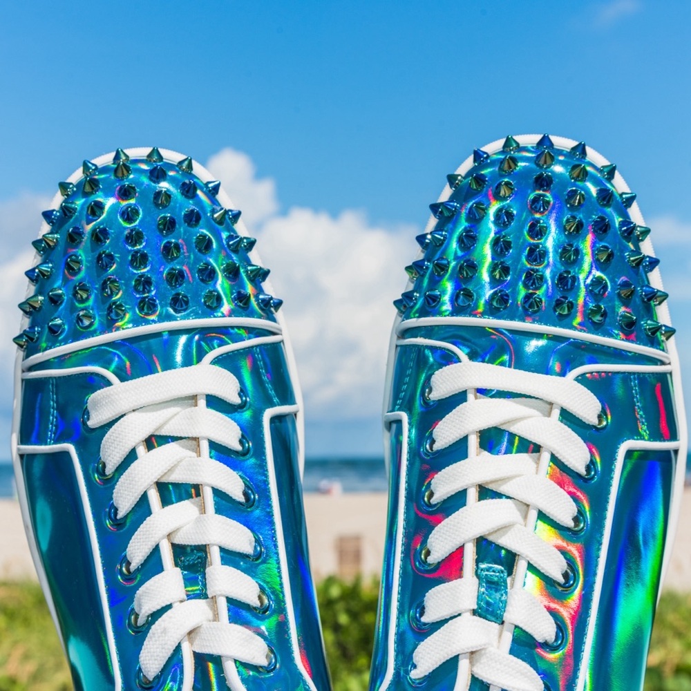 Christian Louboutin Louis junior spike vinyl low trainers - Picture 9 of 10